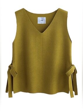V-Neck Sleeveless Side-Tie Top in Olive